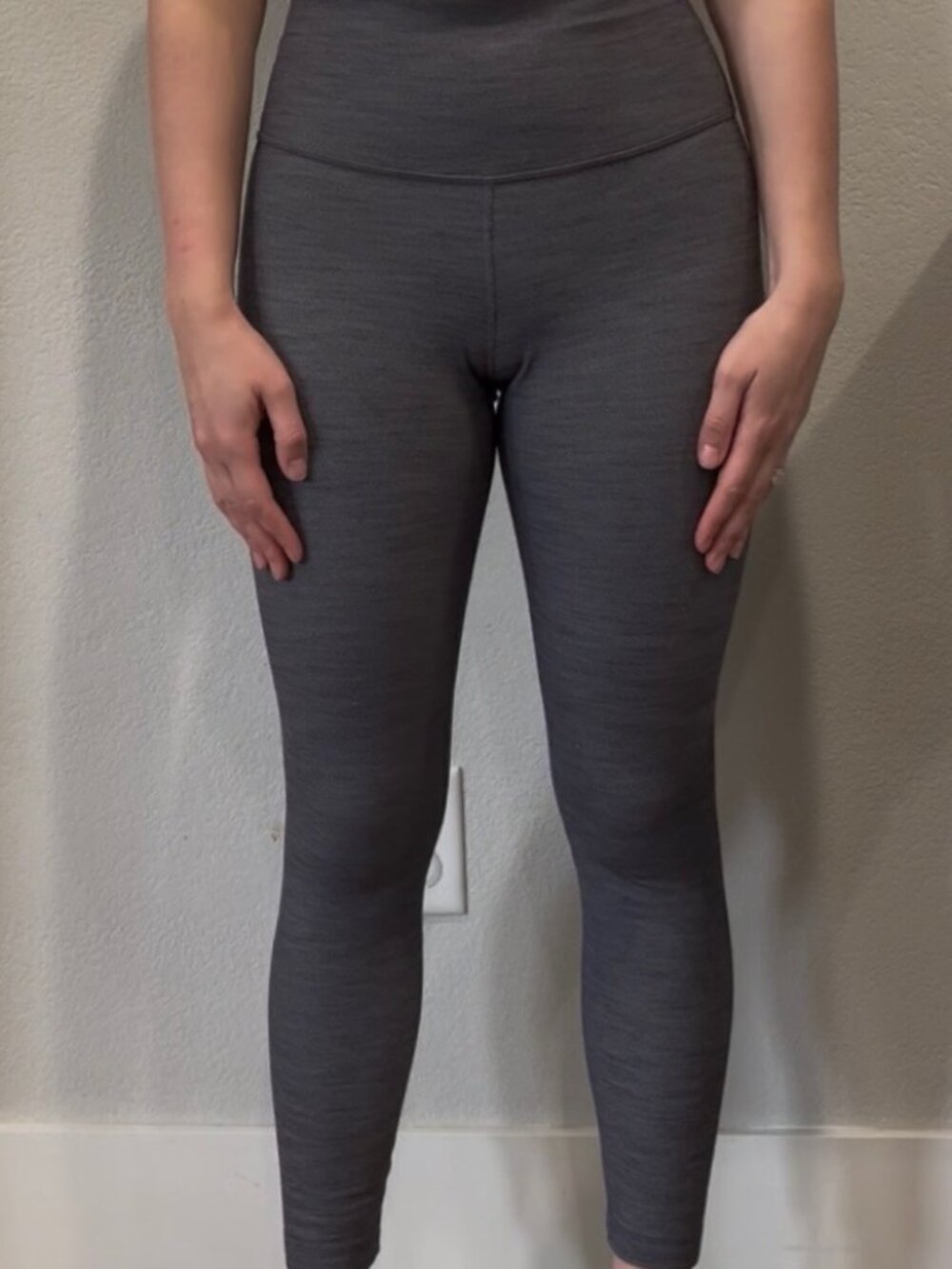 Lululemon Grey Striped High-Rise Leggings - Size 6